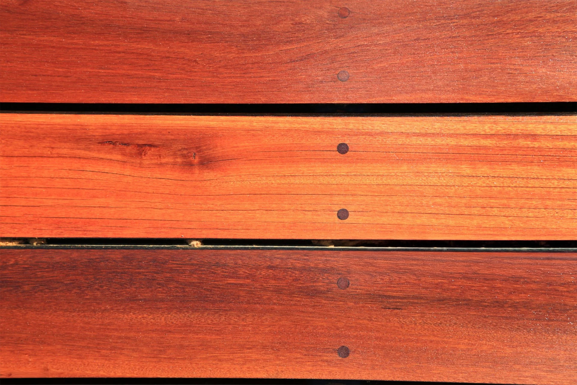 close-up-view-of-hard-wood-decking
