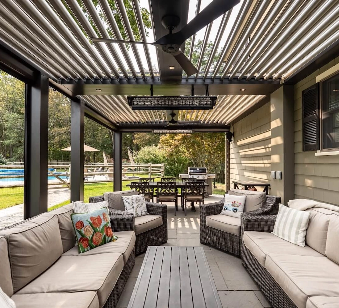 pergola-with-outdoor-furniture-and-outdoor-kitchen-and-pool